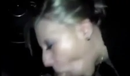 Làm tình với một cô gái sex gai dep nhat ban xinh đẹp trong các trực tràng