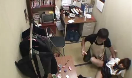 Chó với vú buom gai nhat ban