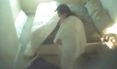 Lola Gatsby cho mình với một người đàn ông sau lồn gái nhật bản khi ăn tối