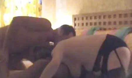 Bi cô gái có vui vẻ phim xet gai nhat với một người bạn