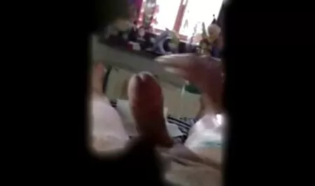 Bác sĩ trẻ dựa trên một choi gai xinh nhat ban y tá