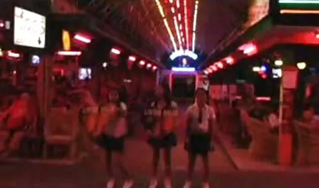 Làm tình phim sex gai xinh nhat ban trên một chiếc du thuyền với một con chó sói