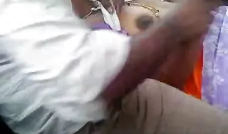 Làm tình với một sex gai nhat mulatto trong sa mạc