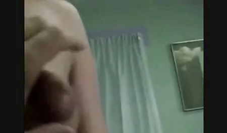Tình dục của một sex gai xinh nhat chàng trai trẻ với một kinh nghiệm cô