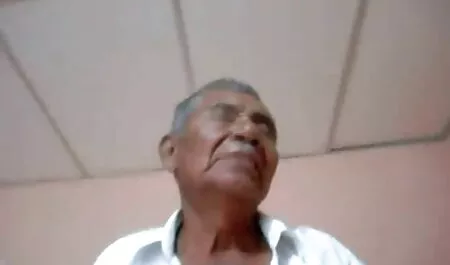 Victoria Trắng và trong sex gai nhat phòng tắm