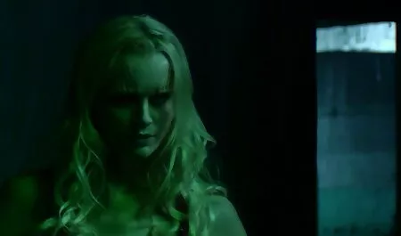 Angelina thủ dâm trong phòng phim sec gai nhat tắm