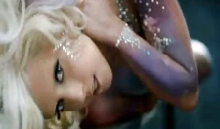 Vợ tôi và tôi bắn phim xes dep nhat trong những người đầu tiên