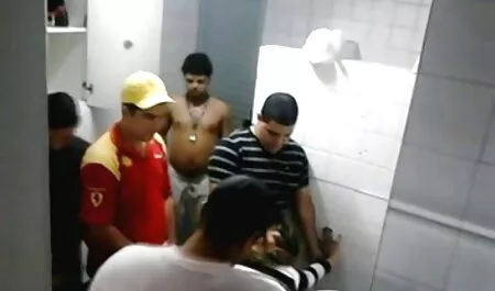 Katie Stives đánh phim set gai nhat một cuộc phỏng vấn