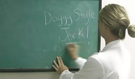 Cô hot girl nhật bản thủ dâm yêu âm dương vật