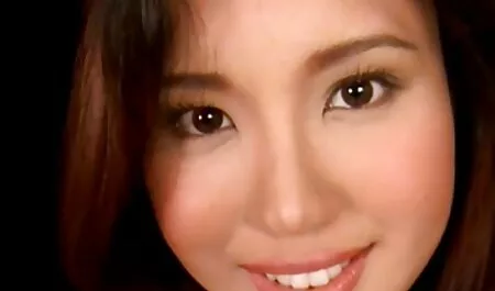 Già sex gai xinh nhat ban khong che đang chơi với hai người bạn