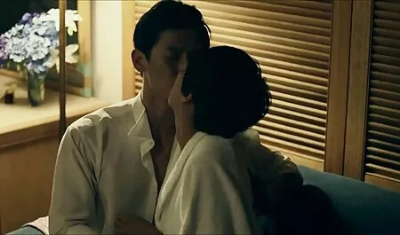 Angelina xnxx gai nhat ban và Kate liếm ngốc